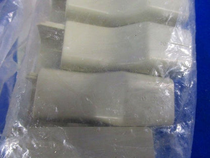 2号モール用コーナージョイント(10個入)ベージュ MLC-2J