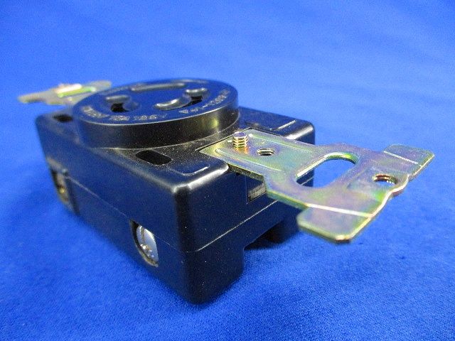 引掛埋込コンセント(5個入)(汚れ有) WF2315