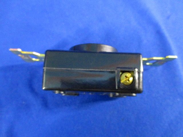 引掛埋込コンセント(5個入)(汚れ有) WF2315