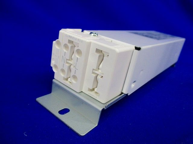 電源ユニット 軒下用 200形 非調光 NNK20015NLE9