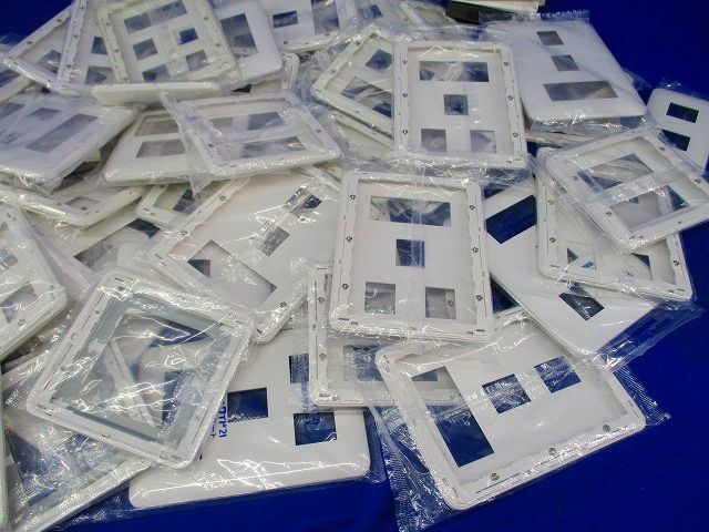 コンセントプレートセット(混在 数量不明,写真よりご検討下さい) WTF7075他