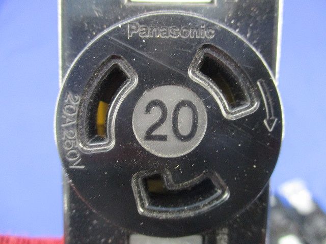 引掛埋込コンセント(4個入)(ブラック) WF2520