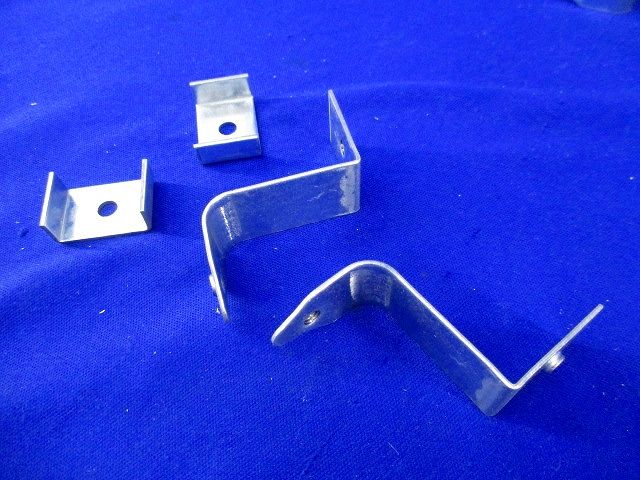二重天井用金具(18個入) TSB122