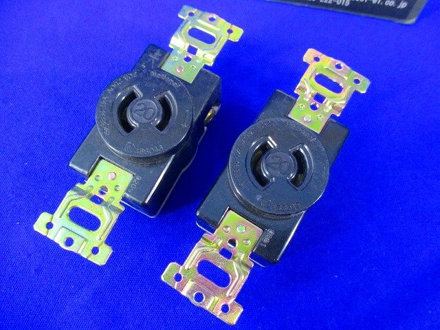 埋込コンセントセット(メーカー混在3個入) WF2220K