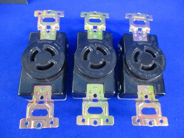 引掛埋込コンセントセット(メーカー混在5個入) WF2315K