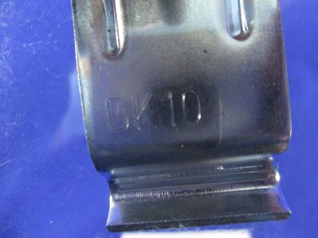 ダクト DP10用開口下向き用器具取付金具(8個入) DK10-6