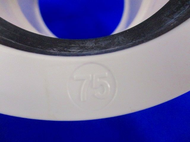 差込ソケットφ75(ミルクホワイト) ES-A