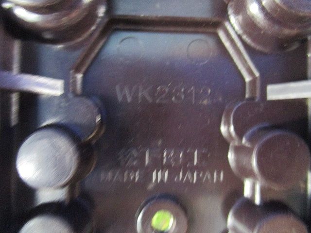 引掛露出ダブルコンセント(4個入)(クリーム)(変色有) WK2312