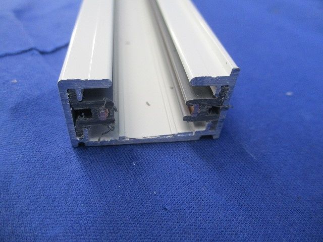 ライティングレール(切断品・約1.5m×2)(白)傷・汚れ有 LD0213T