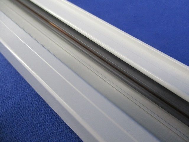 ライティングレール(切断品・約1.5m×2)(白)傷・汚れ有 LD0213T