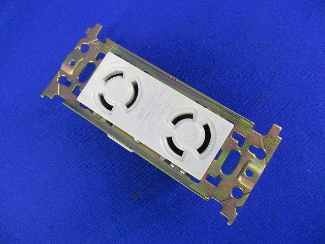 引掛埋込ダブルコンセント(6個入)(汚れ有) WF2312