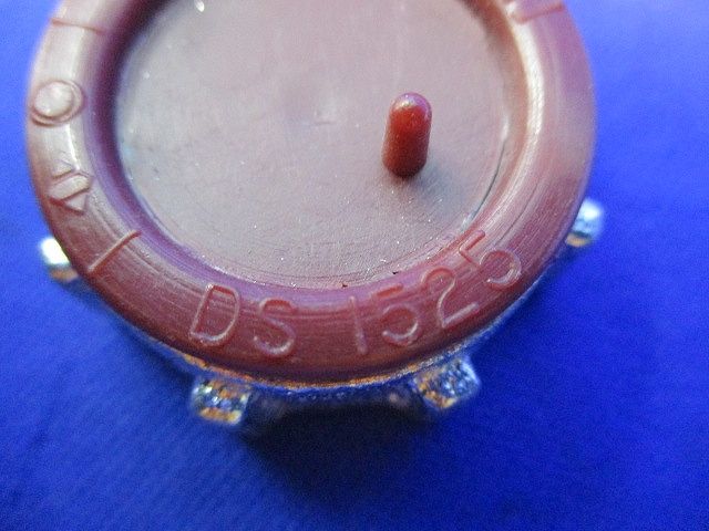 キャップ付絶縁ブッシング(20個入)(亜鉛) DS1525