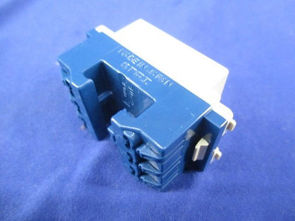 埋込テレホンモジュラジャック(10個入)変色有 WNT15669