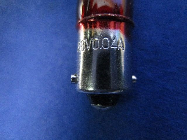 パイロットランプ(89個入)(赤) 48V0.04A