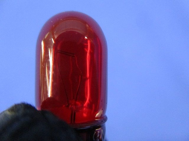 パイロット球E10(100個入)(赤) 18V0.11A