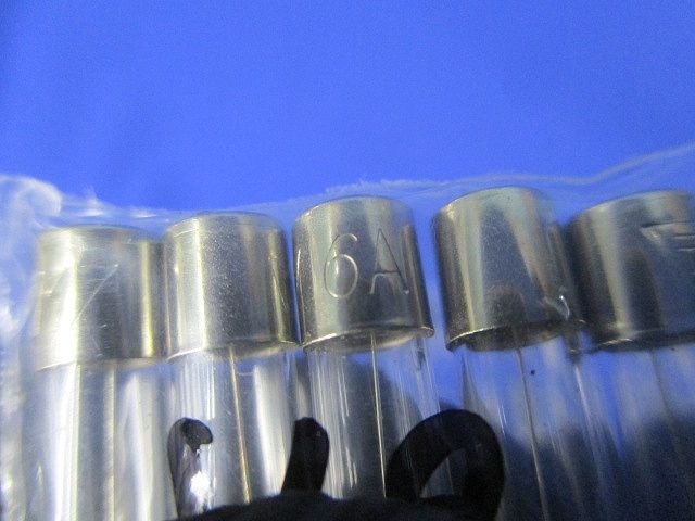 ガラス管ヒューズMZ6A(5個入×49計245個入) 型番不明