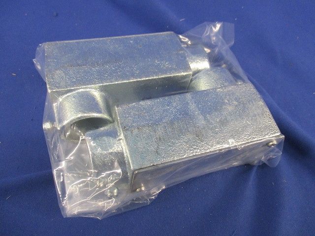 ユニバーサル(亜鉛メッキ)(2個入) 22