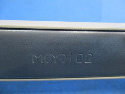 A型メタルモールジング2ｍ(5本入)(ミルキーホワイト) M(Y)102