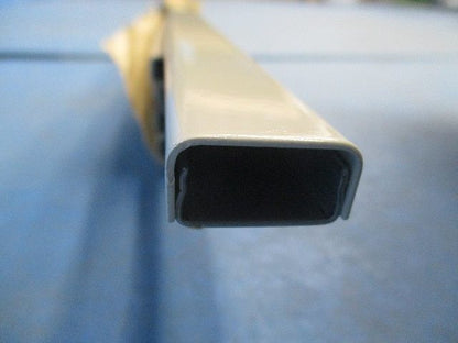 A型メタルモールジング2ｍ(5本入)(ミルキーホワイト) M(Y)102