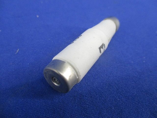 ヒューズリンク16A500V(25個入) 型番不明