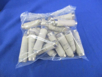 ヒューズ(21個入)25A500V 型番不明