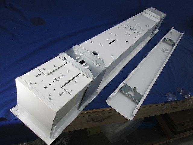 LED導光低出力埋込ベースライト 左用 電球色 FYY26233LA9