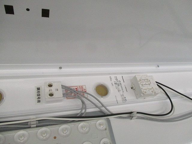 LEDベースライト スクエア NNF45650LT9