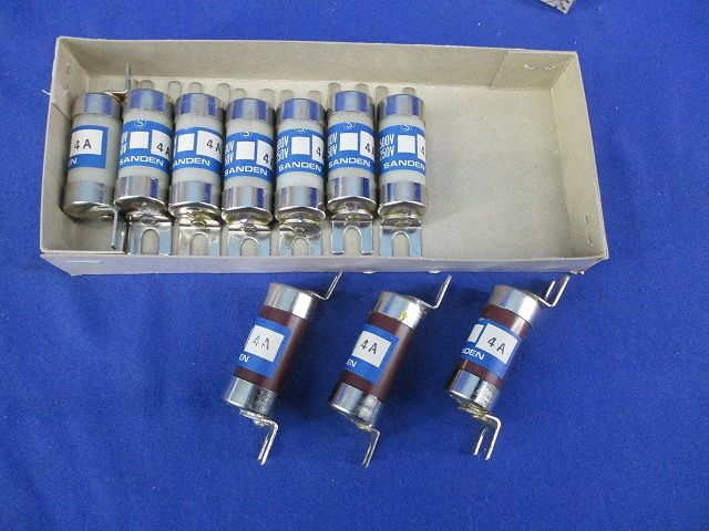 ヒューズセット(色混在10個入)(キズ･汚れ・色あせ有) 500V4A