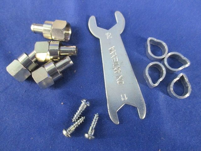 4分配器(キズ･汚れ・色あせ有) D-774FF