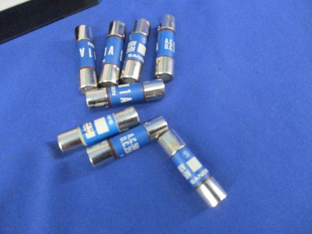 ヒューズセット(混在11個入) 500V1A