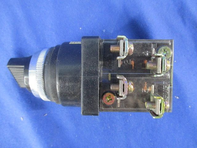 コントロールスイッチφ25 BSN513