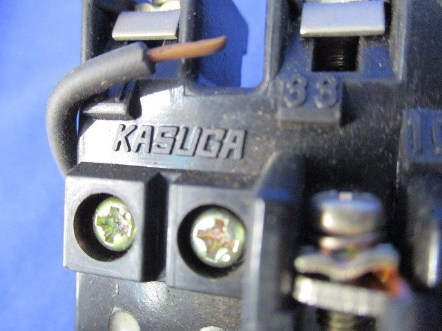 電磁開閉器200V(キズ･汚れ・色あせ有) HRD-10
