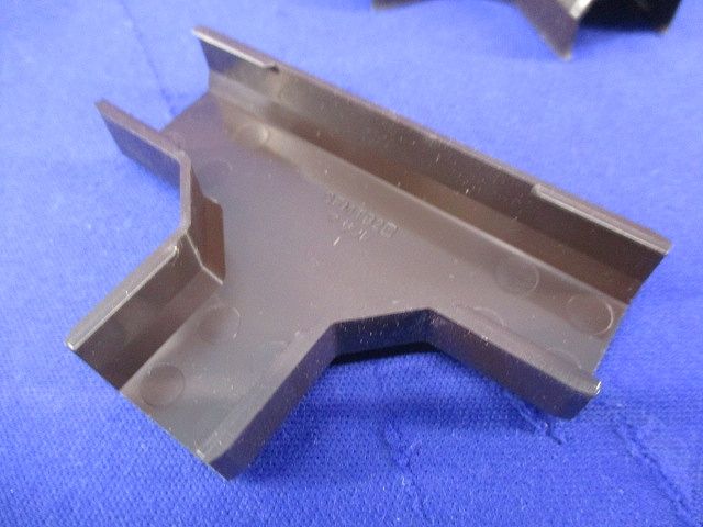 ニュー･エフモール付属品T型ブンキ(10個入)(チョコ) SFMTB2