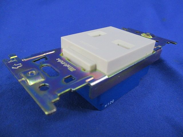 埋込コンセント(3個入) ML-1223