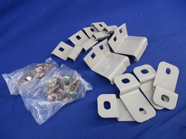 立ち上がりカバー止め金具(4組入) CVVS1他