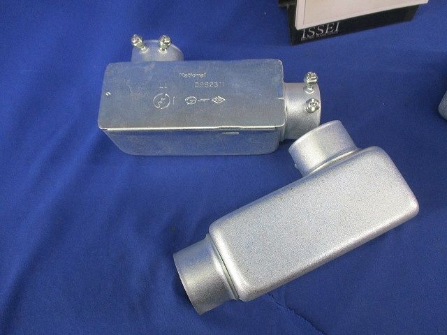 ねじなしユニバーサル(メーカー混在3個入) DS62311