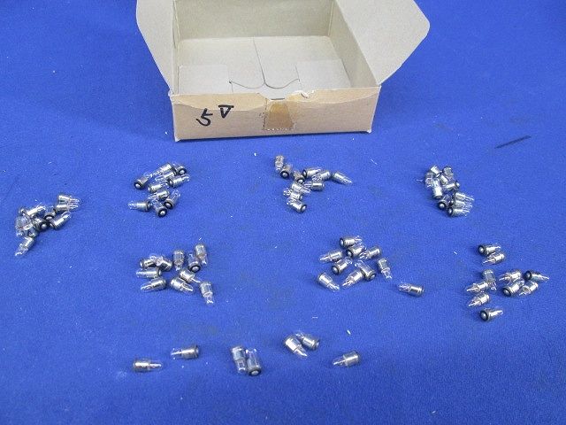 操作表示盤ランプ(77個入) 5V0.115A