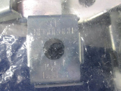 ハンガー吊り金具  W3/8・W1/2 D15・20タイプ用 電気亜鉛めっき 20個入 DHUSB-20
