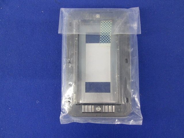 グレーシアシリーズ ラウンドコンセント用プレート3個用 シルバーグレー WTV6203S2