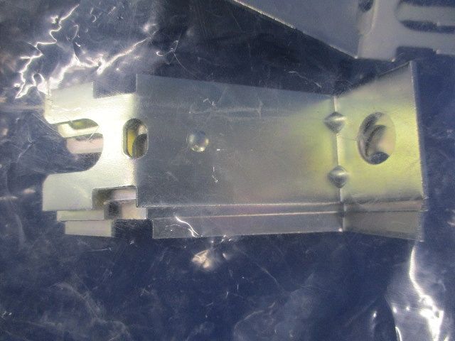 ワールドダクター 振れ止め金具(3個入) DYF3DYF4