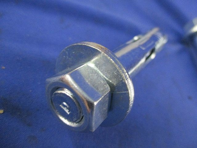 ダイナボルト(17本入) 5N75