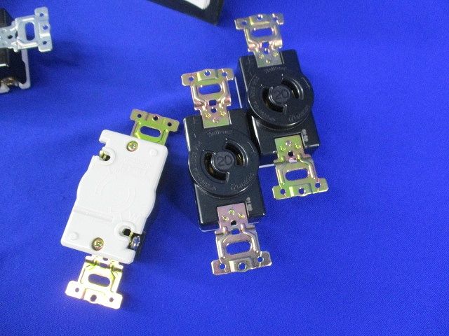 引掛埋込コンセントセット(混在5個入)(汚れ有) WF2520他