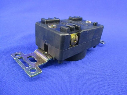 引掛形埋込コンセント(4個入) 3110