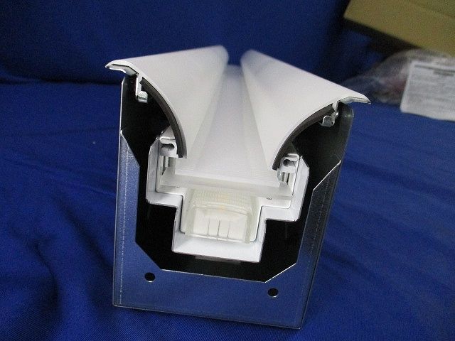 LEDソフトライト中用(温白色)撮影の為開封 FYY51022JLT9