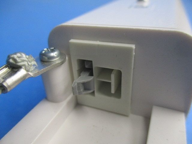 シームレス建築部材照明器具 エンド用灯具(送り用コネクタなし) 調光不可 NNF12040LE1