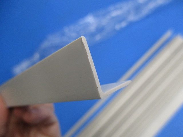 B型メタルモール パーテーション1ｍ(12個入) BP103