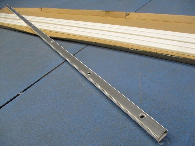 A型メタルモール1.8m(5本入)(ホワイト)(汚れ,傷有) M(Y)100