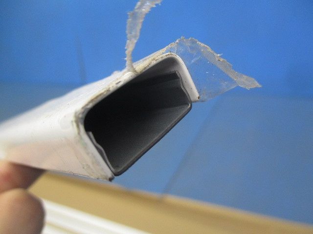 A型メタルモール1.8m(5本入)(ホワイト)(汚れ,傷有) M(Y)100