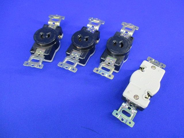 引掛埋込コンセント(4個入)(ブラック)汚れ有 WF2215K