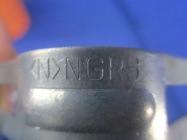 吊りバンド(電線管用)(9個入) SB31C